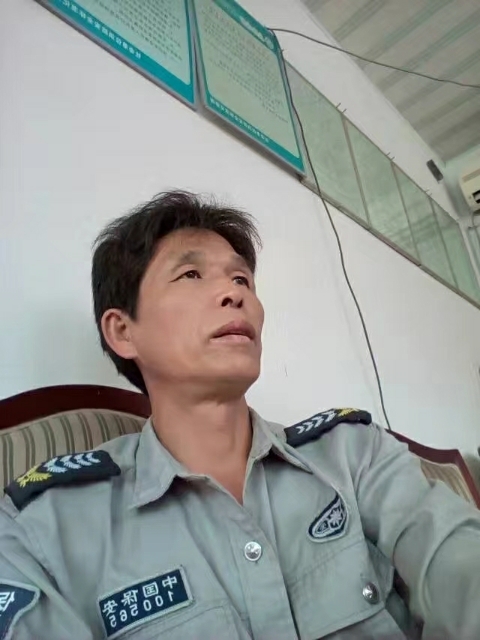 卧窗听雨的第一张照片--政和相亲网