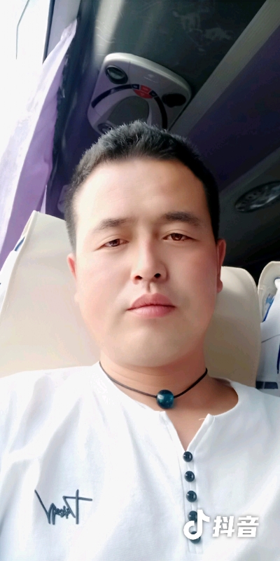 瞬间被爱上的第一张照片--政和相亲网