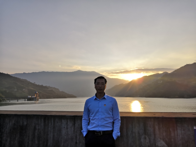庸人自扰的第一张照片--政和相亲网