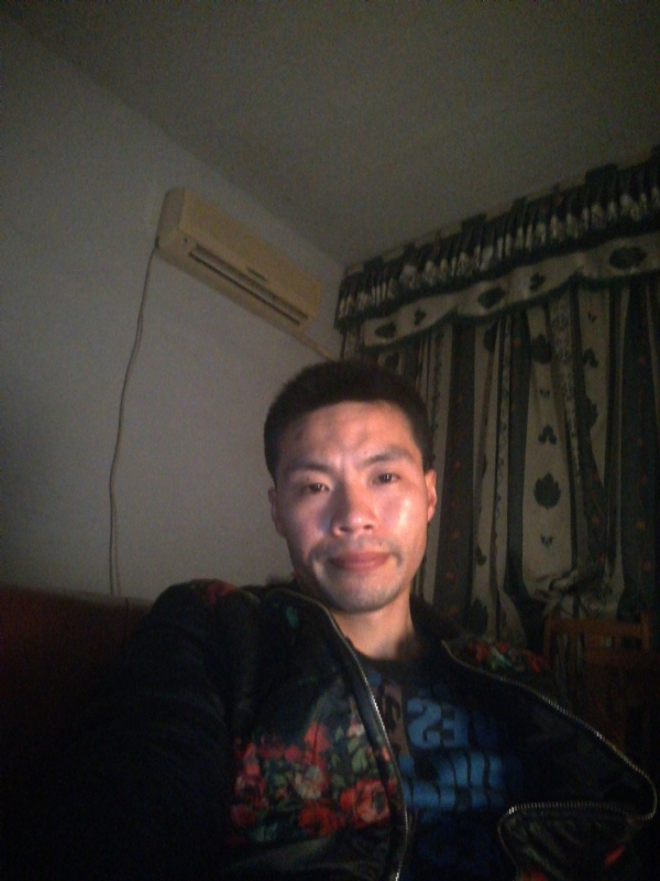 性情男儿的第一张照片--政和相亲网