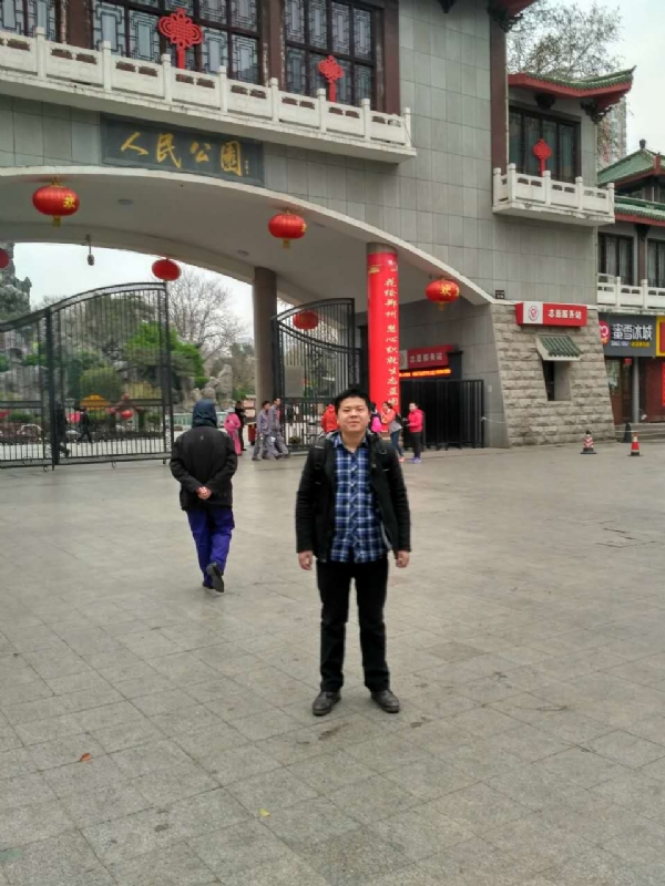 在奋斗的第一张照片--政和相亲网