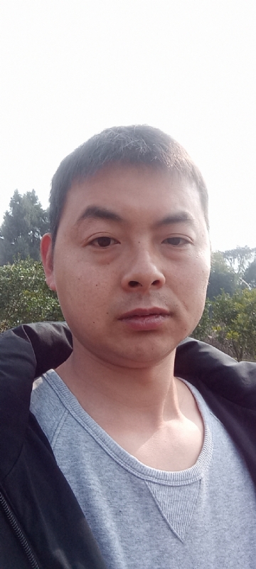 亲亲抱抱我爱你的第一张照片--政和相亲网