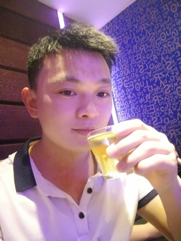 幸福的拥抱的第一张照片--政和相亲网