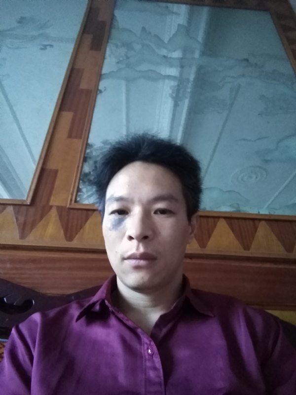 风中落叶的第一张照片--政和相亲网
