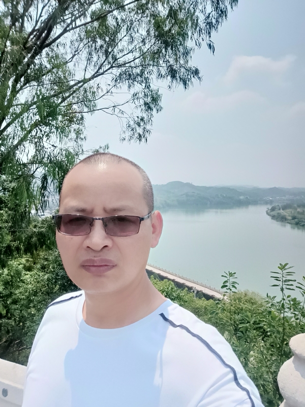 随缘随性的第一张照片--政和相亲网