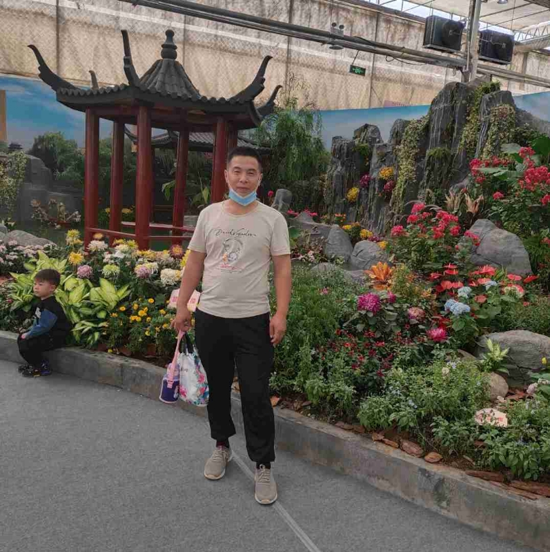 受伤的痴情男的第一张照片--政和相亲网