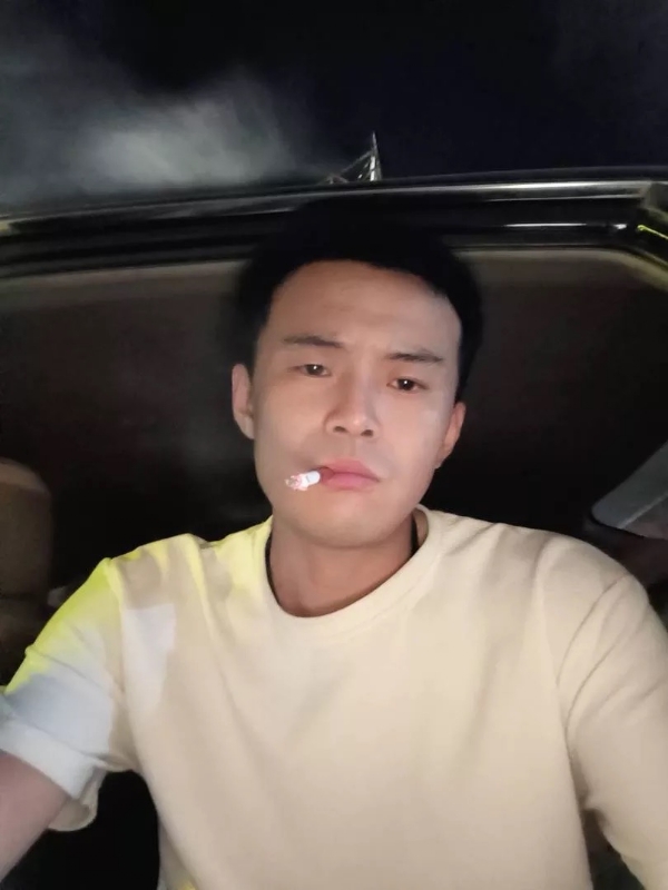 爱睡觉的土拨鼠的第一张照片--政和相亲网