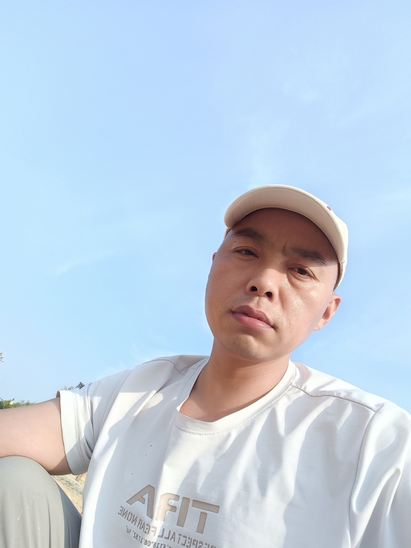哥哥的第一张照片--政和相亲网