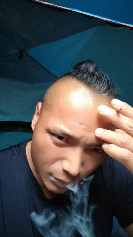 伯爵的第四张照片--政和相亲网
