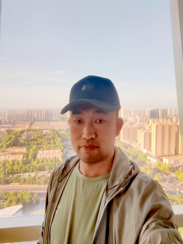 勇攀高峰的第一张照片--政和相亲网