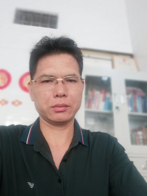后视镜的第一张照片--政和相亲网