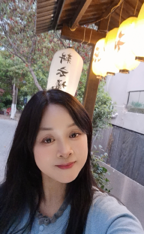 伊伊的第一张照片--政和相亲网